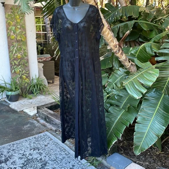 Torrid, sheer floral, maxi dress or duster - Picture 3 of 7